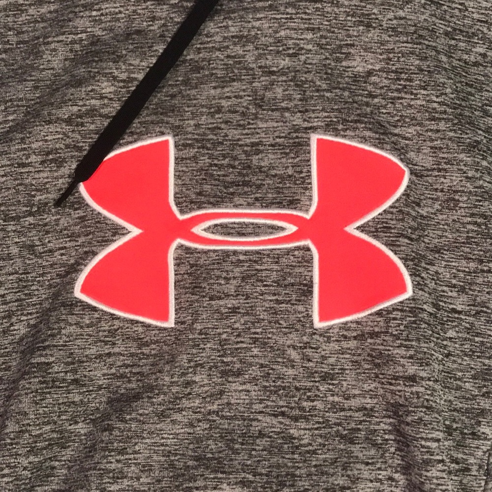 Underarmor Sweatshirt